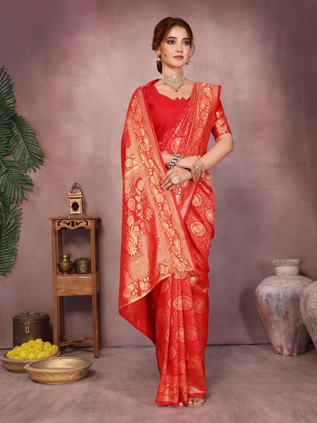 Varanga Women Banarasi Saree With Blouse Piece