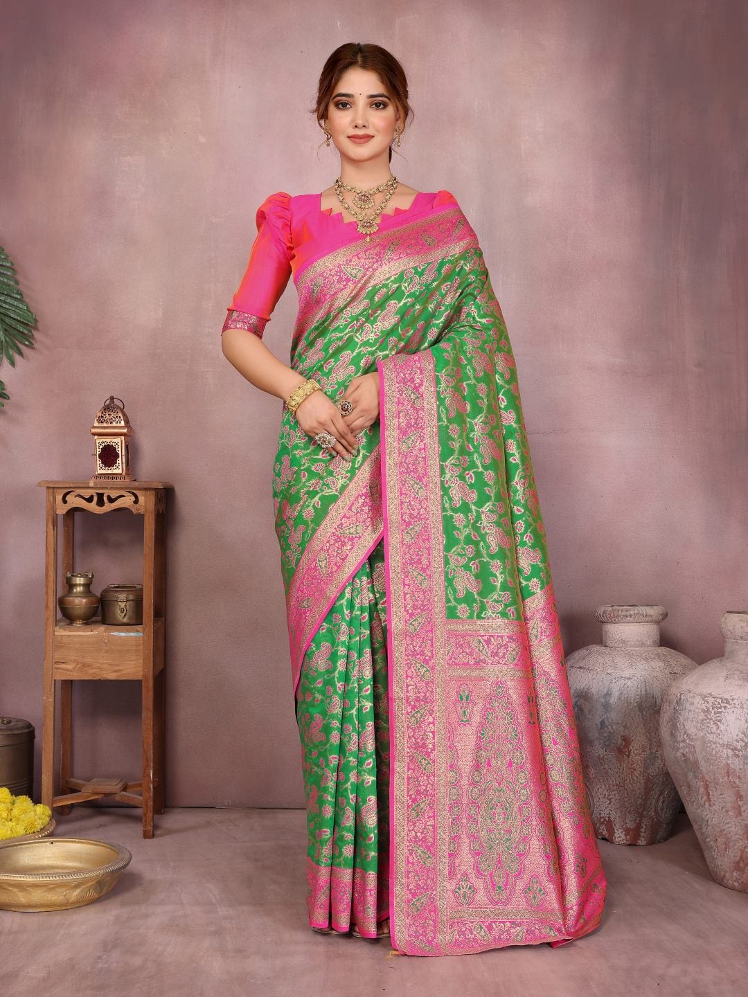 Varanga Women Banarasi Saree With Blouse Piece