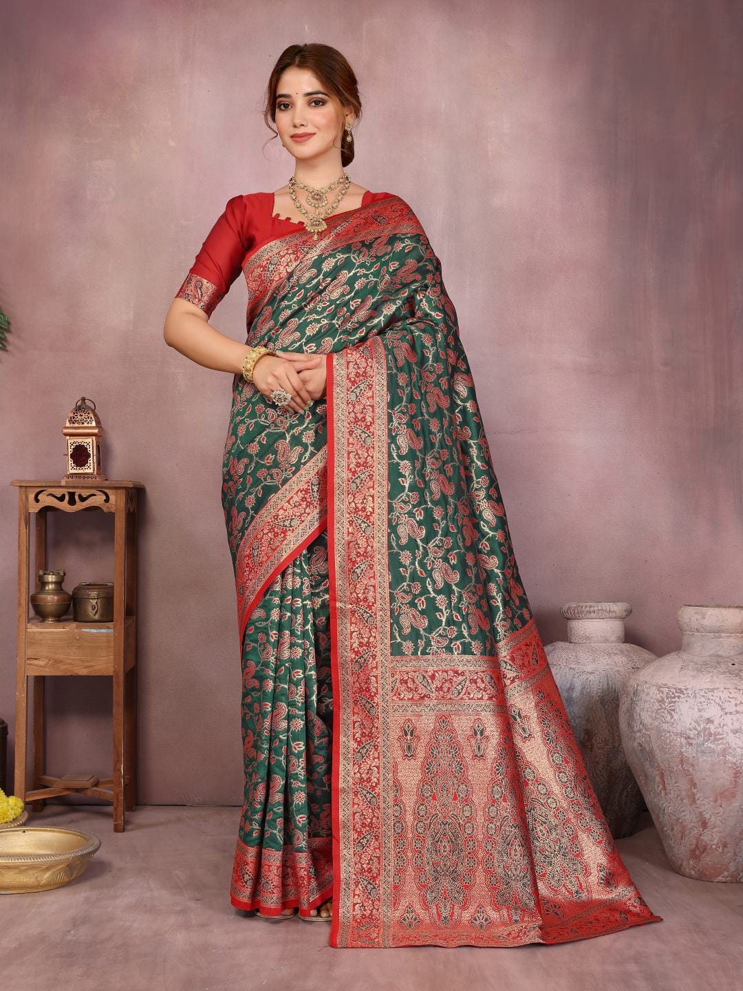 Varanga Women Banarasi Saree With Blouse Piece