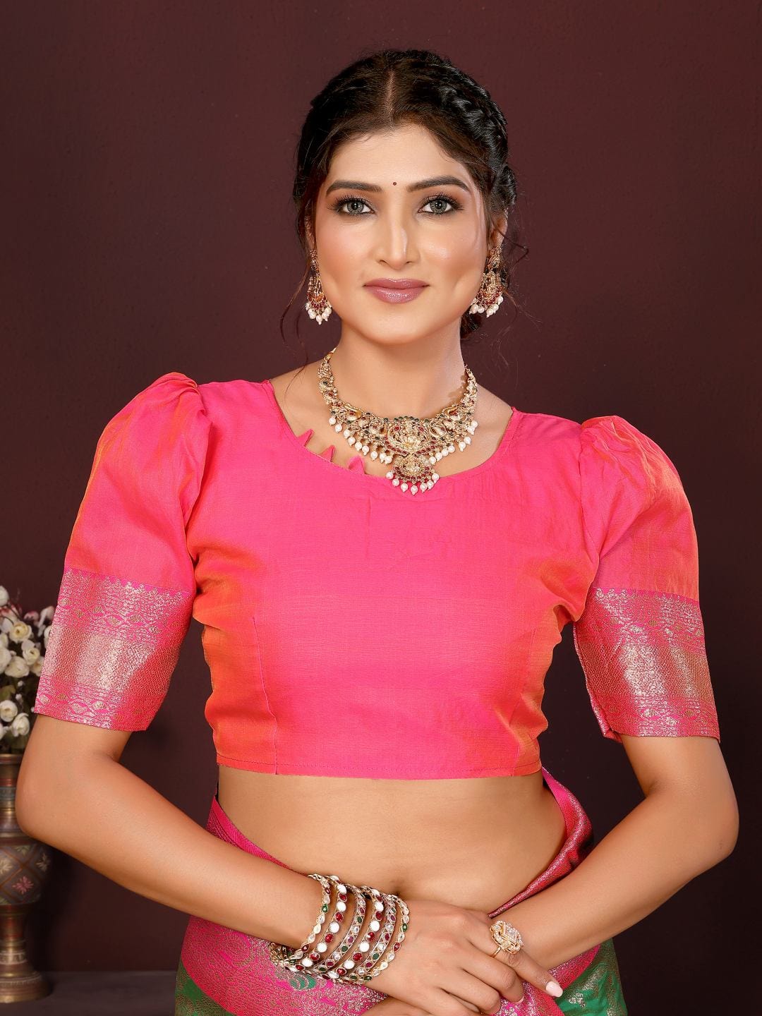 Varanga Women Banarasi Saree With Blouse Piece