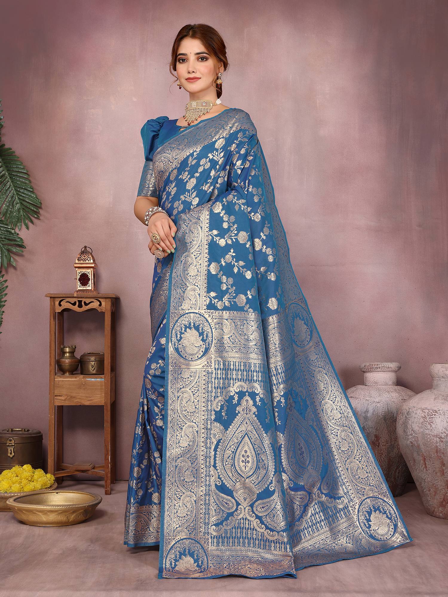 Varanga Women Banarasi Saree With Blouse Piece