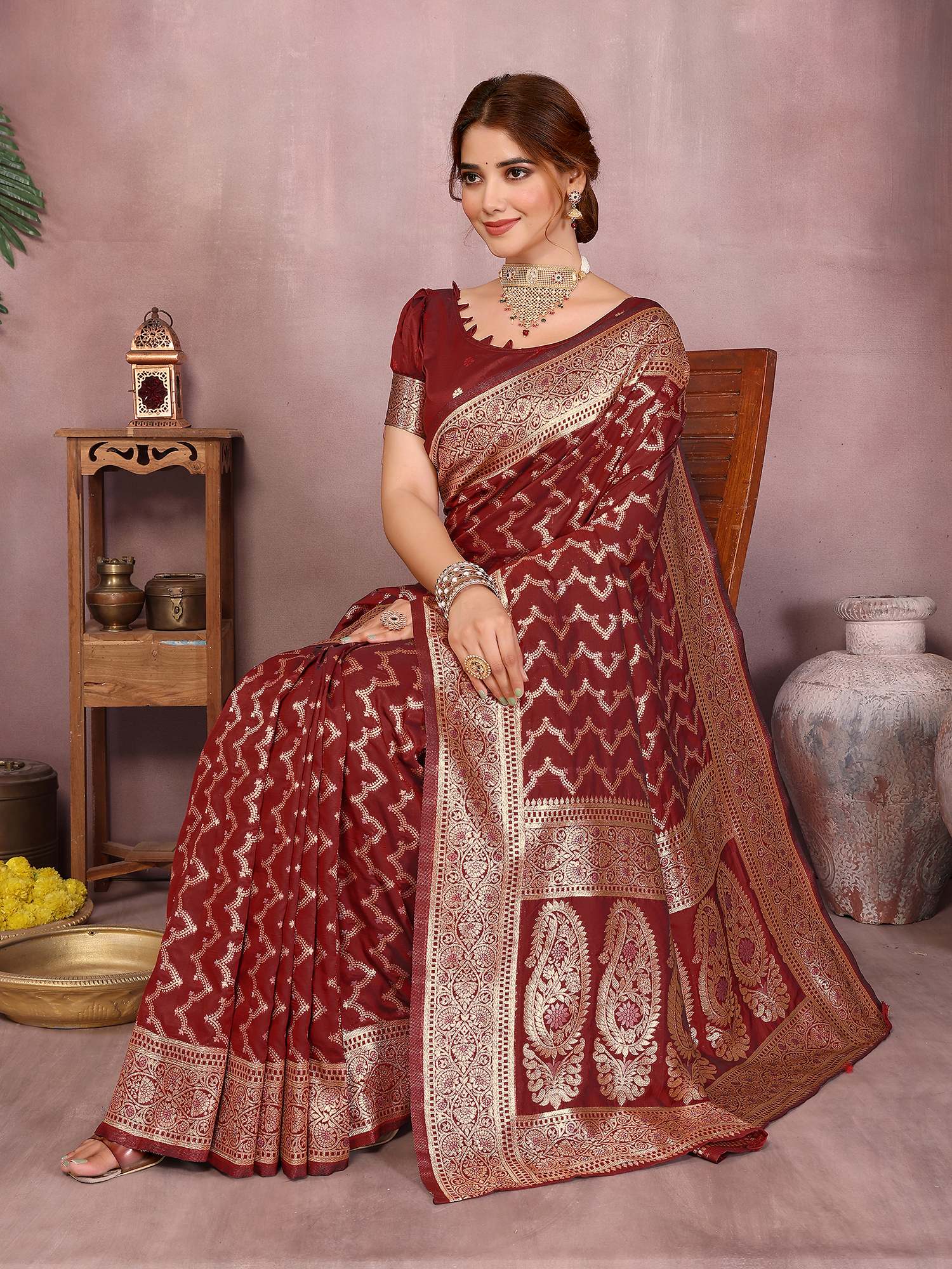 Varanga Women Banarasi Saree With Blouse Piece