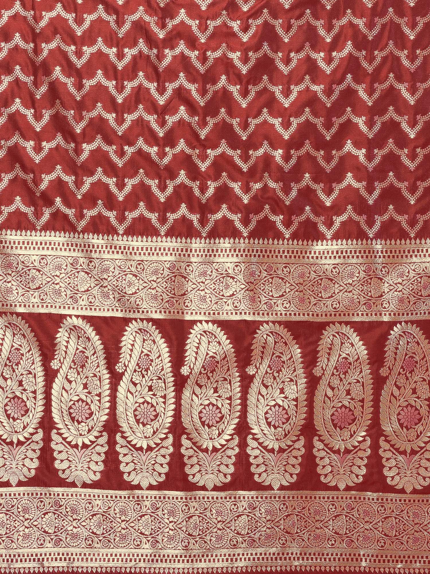 Varanga Women Banarasi Saree With Blouse Piece