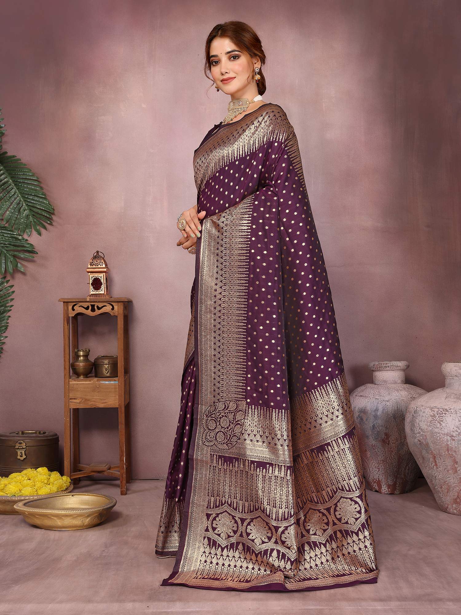 Varanga Women Banarasi Saree With Blouse Piece