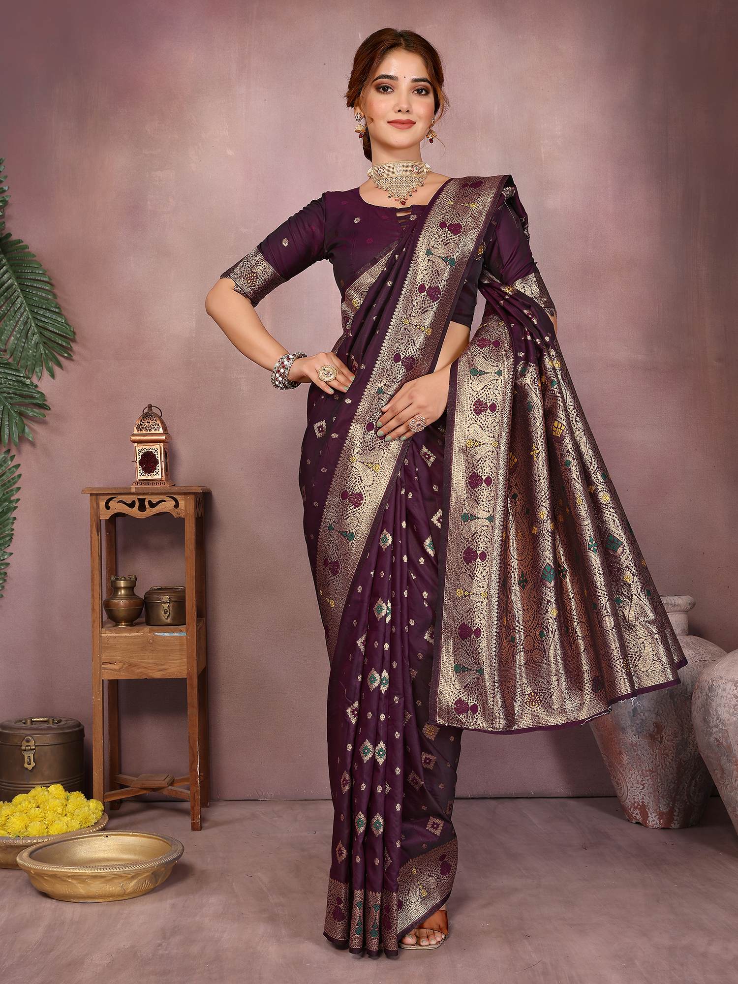 Varanga Women Banarasi Saree With Blouse Piece