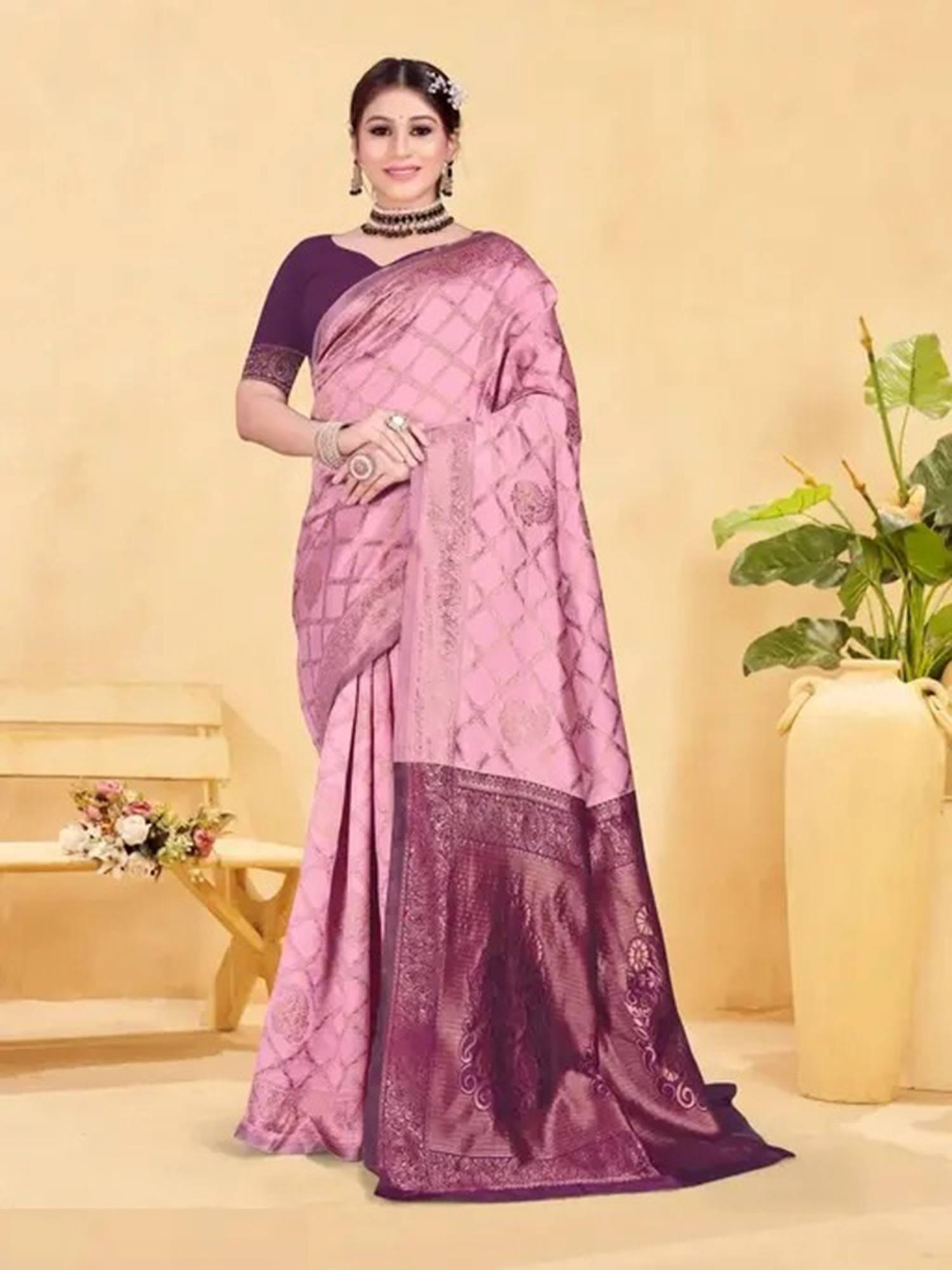 Varanga Women Banarasi Saree With Blouse Piece