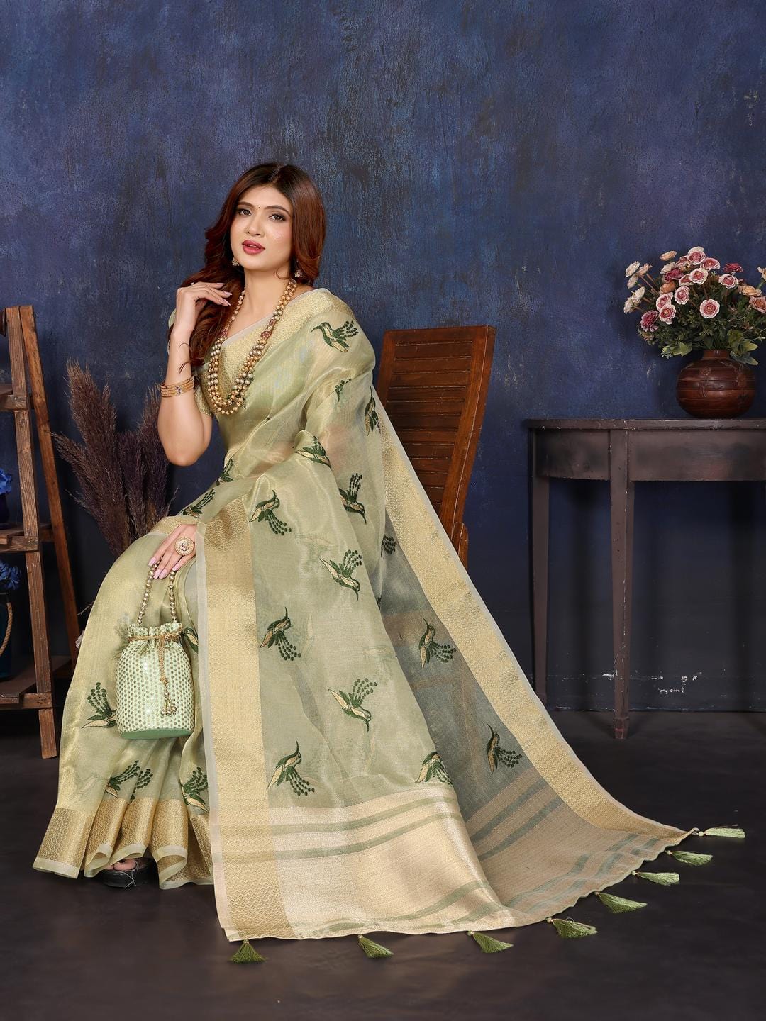 Ethnic Motifs Zari Woven Design Banarasi Saree