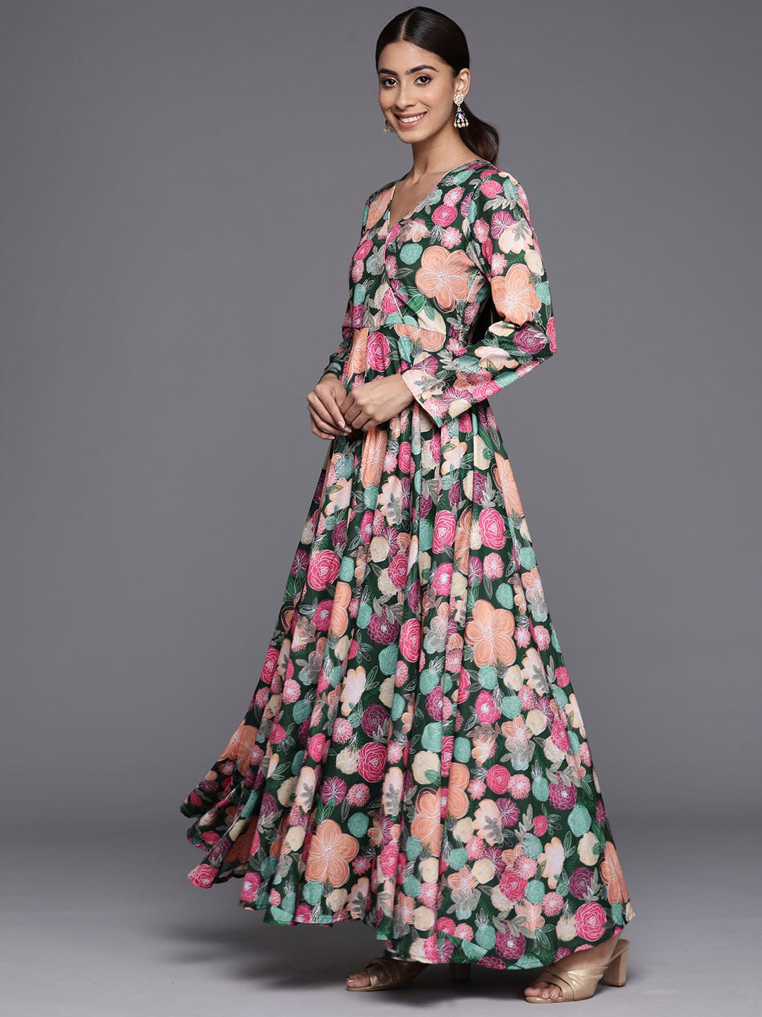 Varanga WomenWomen Green Floral Printed Angrakha Style Anarkali Kurta Paired With Dupatta