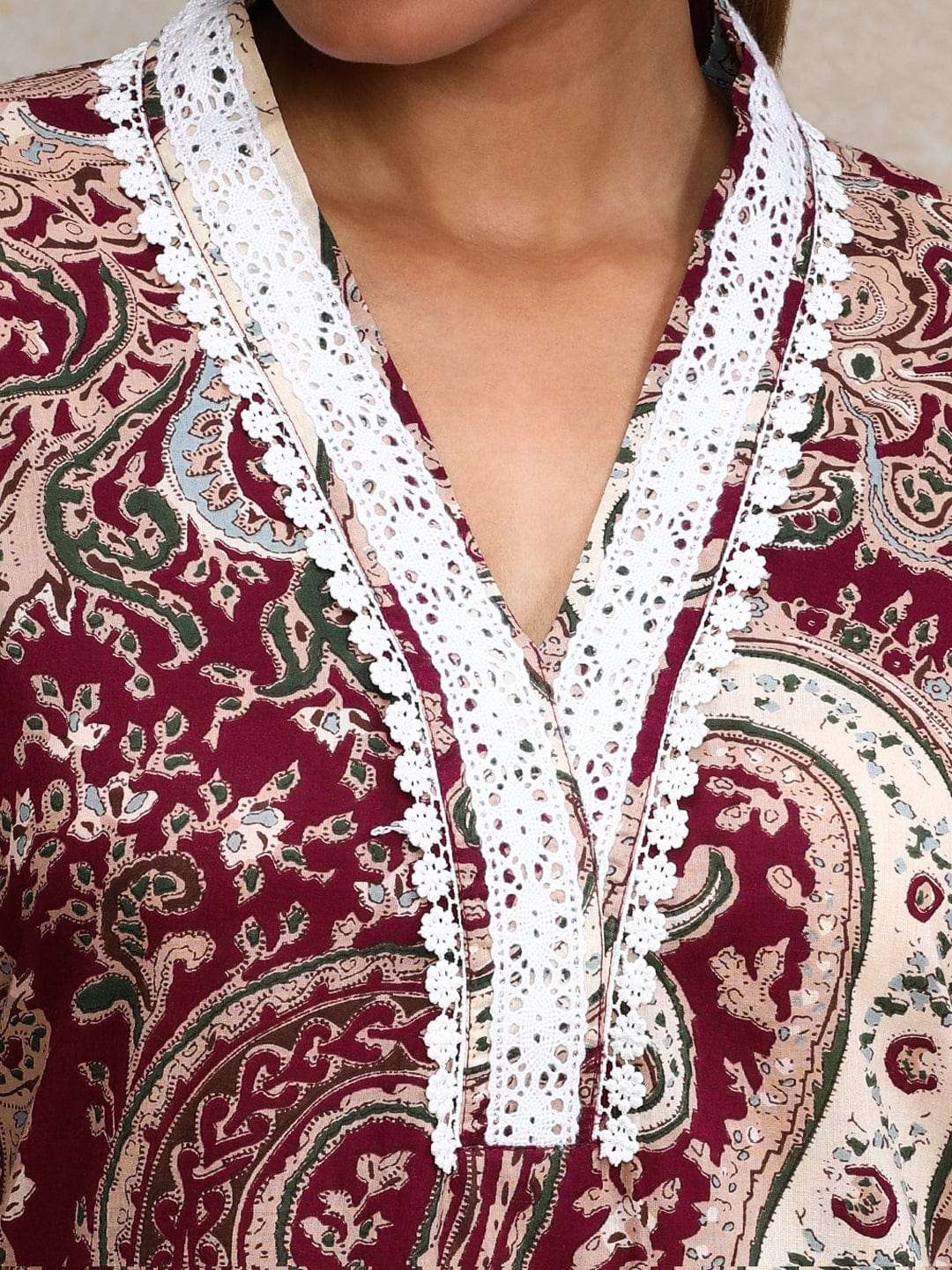 Varanga Women paisley printed three quarter sleeve Kurta
