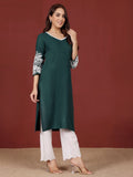 Varanga Women Floral Motif Thread Embroidered Straight Fit Kurta