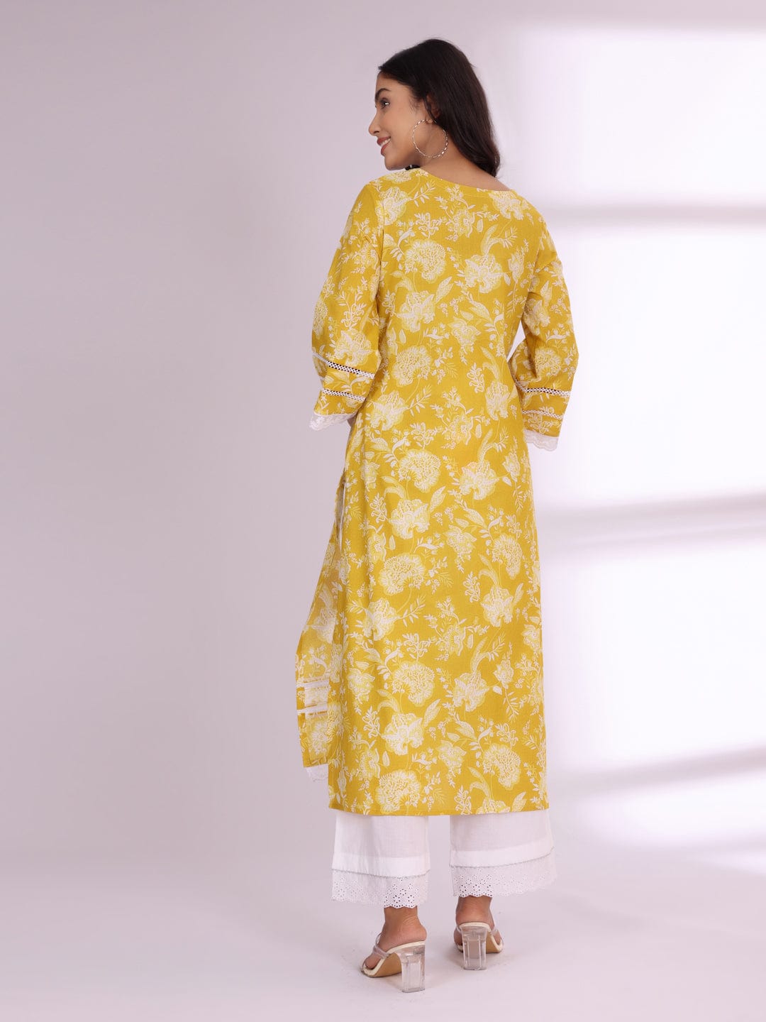 Varanga Women Ethnic Floral Printed Flared Sleeve Kurta