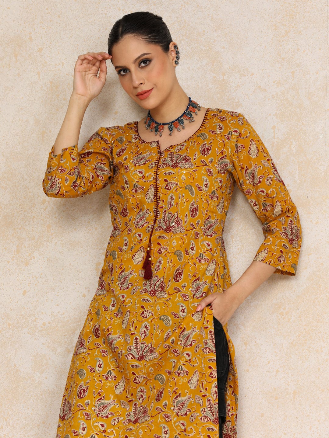 Ethnic Floral Printed With Tassel Detailing On Neck Straight Kurta