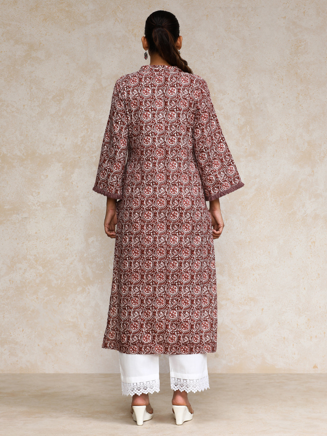 Varanga Women Ethnic Floral Printed straight kurta