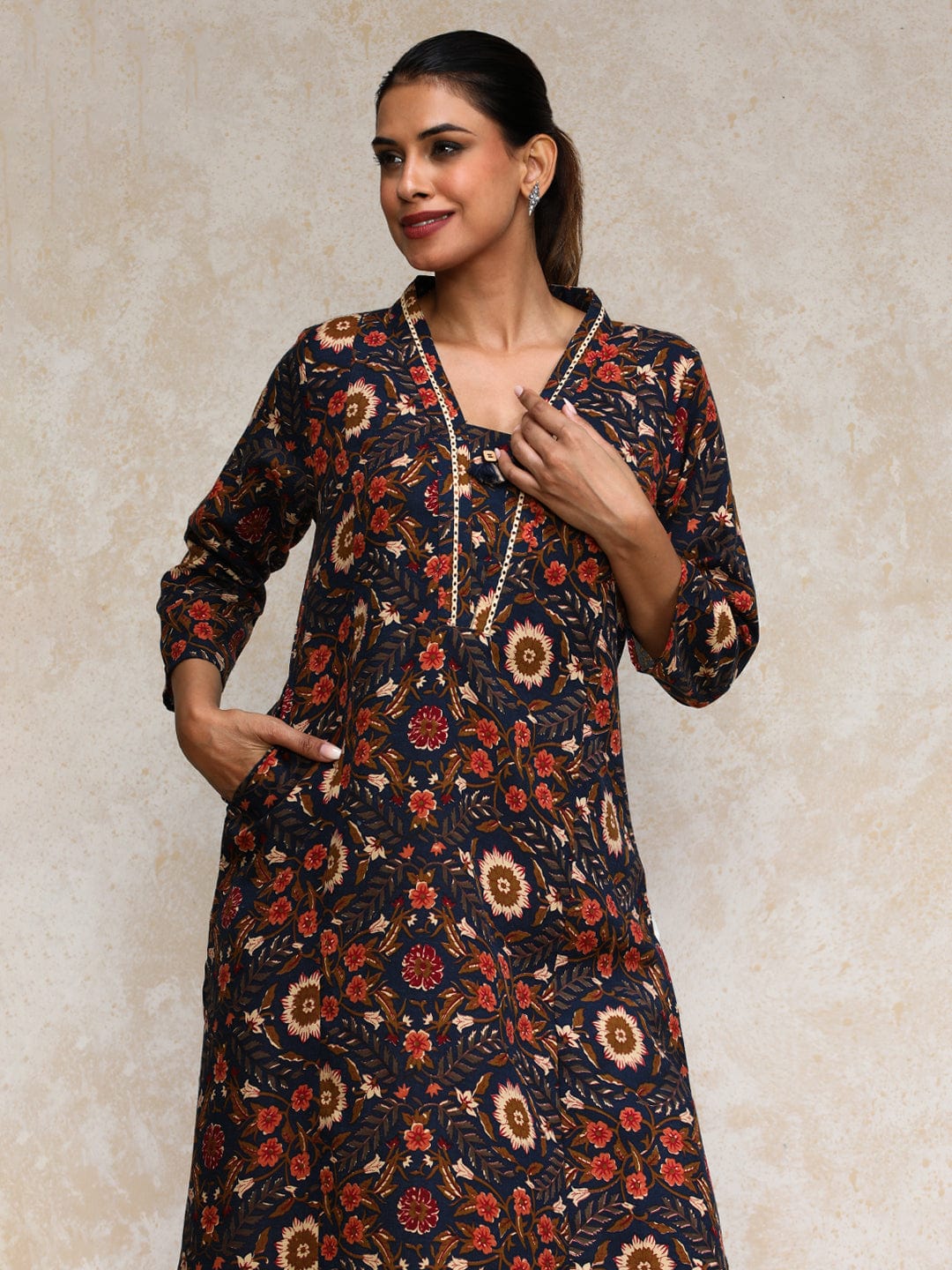 Varanga Women Ethnic Jaipuri Printed V Neck A-Line Kurta