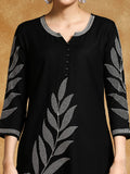 Varanga Women Thread Embroidered Floral Motif Kurta