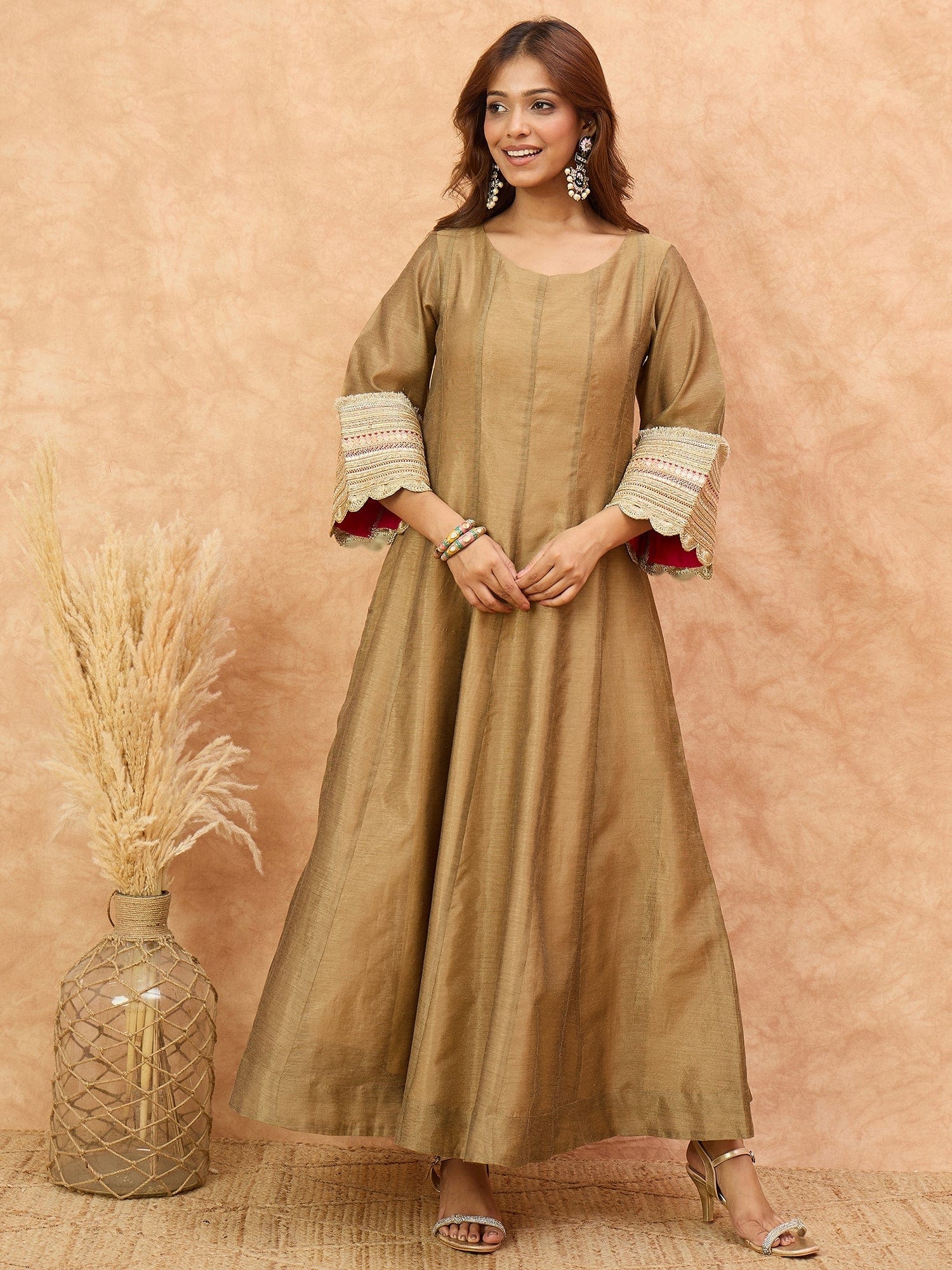 Varanga Women Shimmer Anarkali Featuring Lace-Detailed Sleeves And A Tasseled Dori at The Back Neck, Paired With a Printed Dupatta Embellished With Mirror .