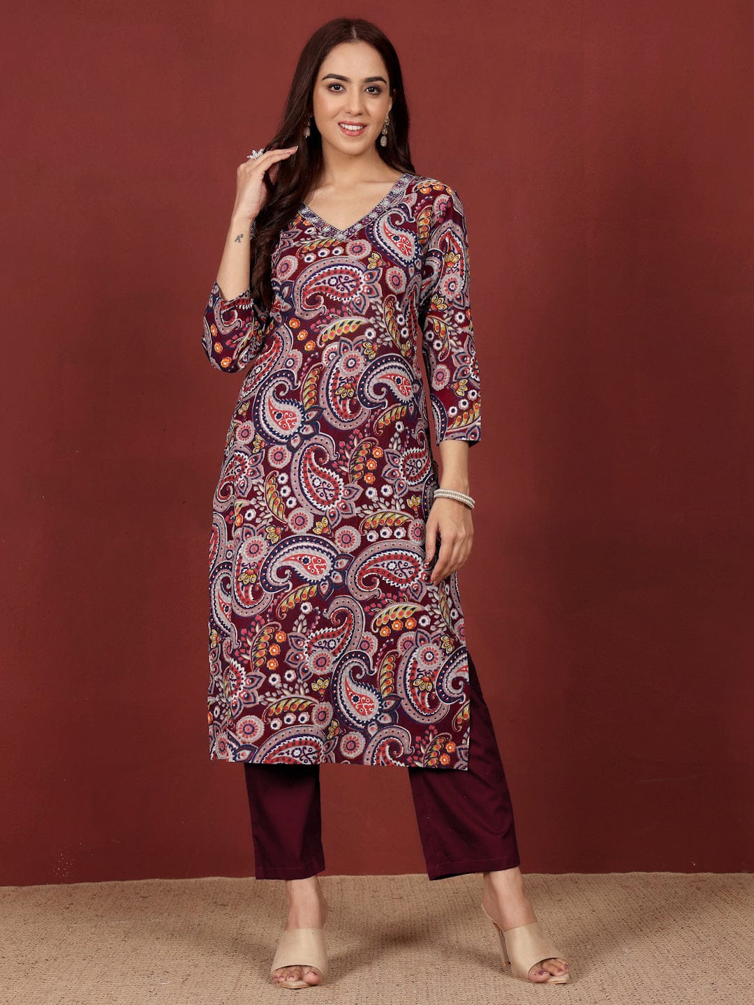 Varanga Women Paisely Printed Sequin Embroidered V Neck Kurta