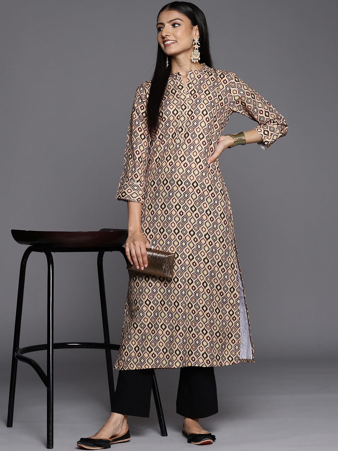 Varanga Beige Colour Printed Kurta With Lace Embellishment