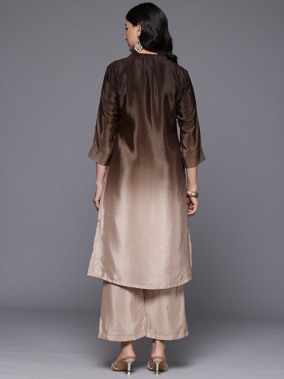 Varanga Women Mandarin Collar Placement Embroidered Kurta Paired With  Tonal Bottom