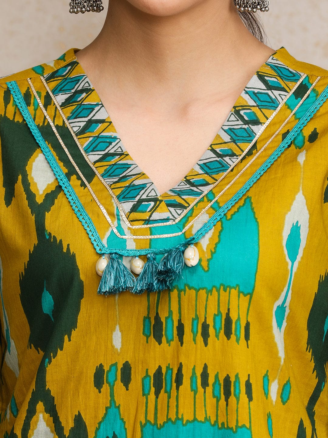Ikat Printed Boho Look With Tassel Kurta & Chevron Trouser