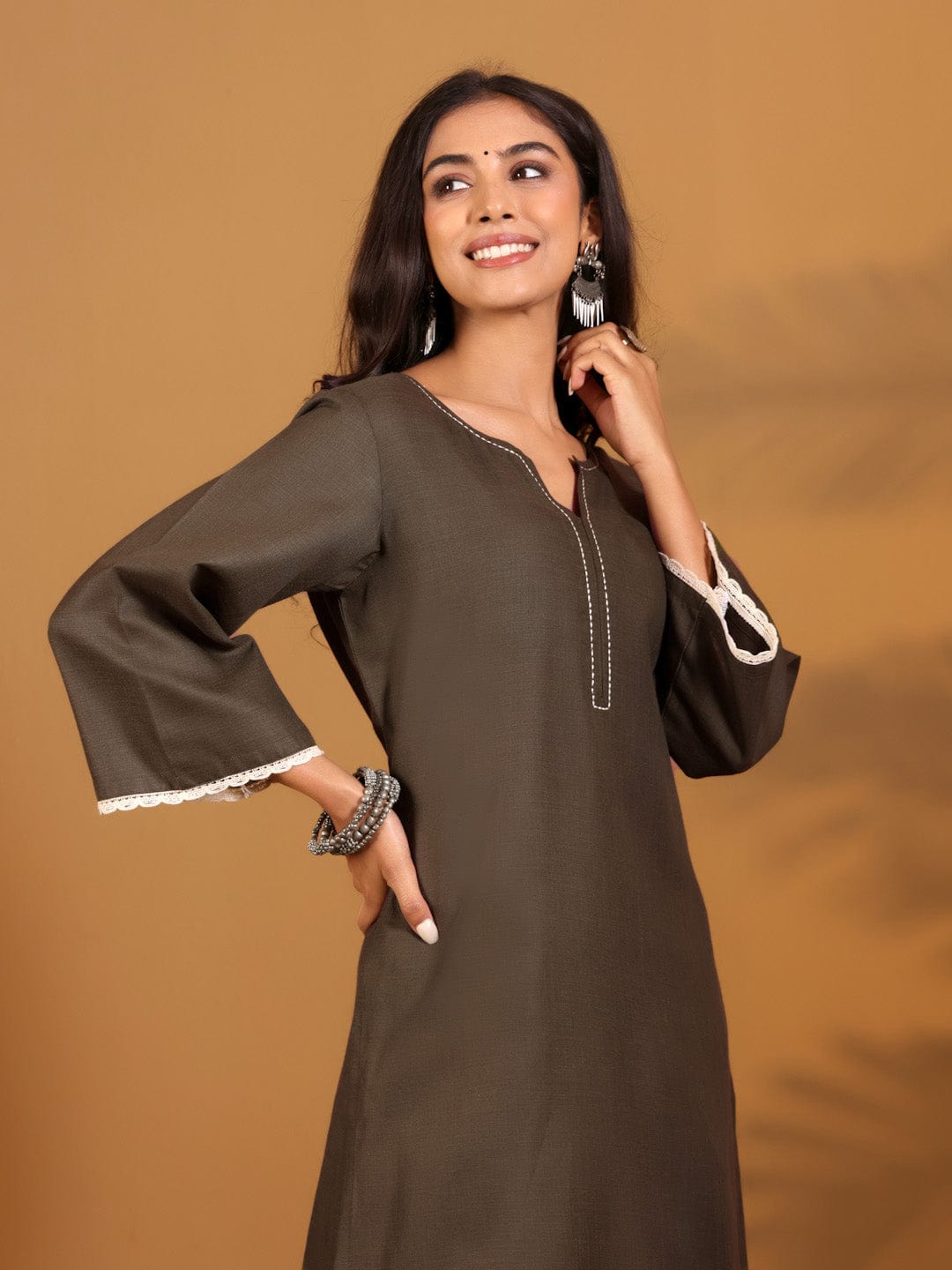 Varanga Women Flared Sleeve Pakistani Look Kurta with Trouser