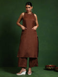 Varanga Women Round Neck Sleeveless Kurta with Trouser