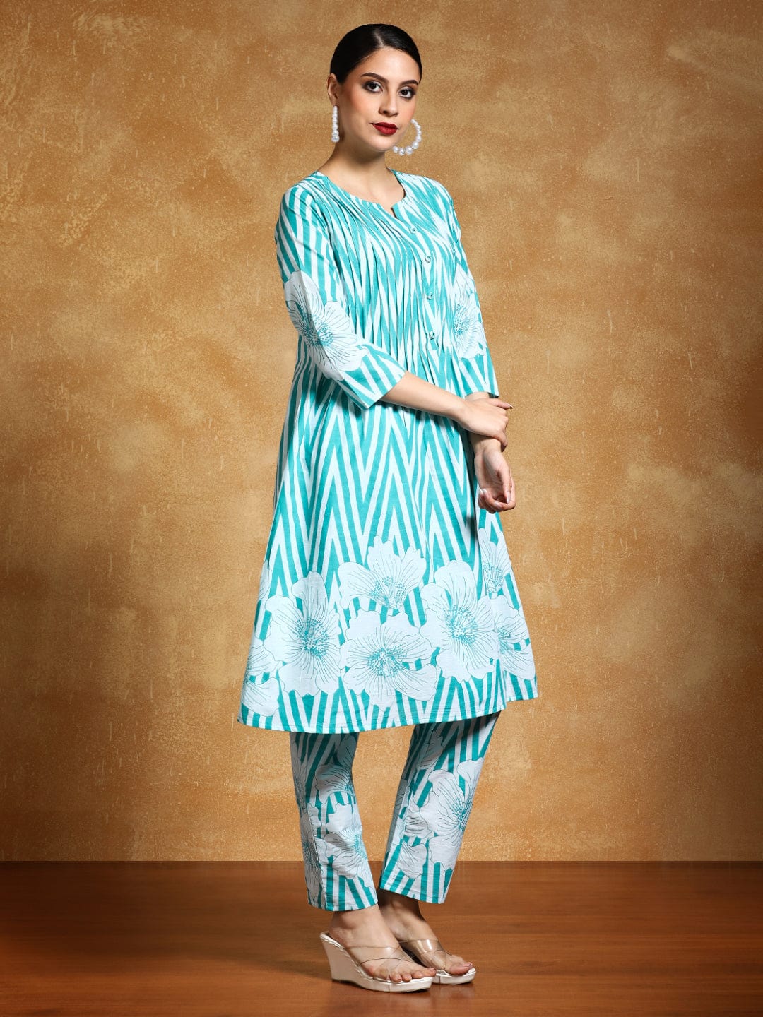 Varanga Women-Floral & Stripper Printed Flared Kurta With Trouser