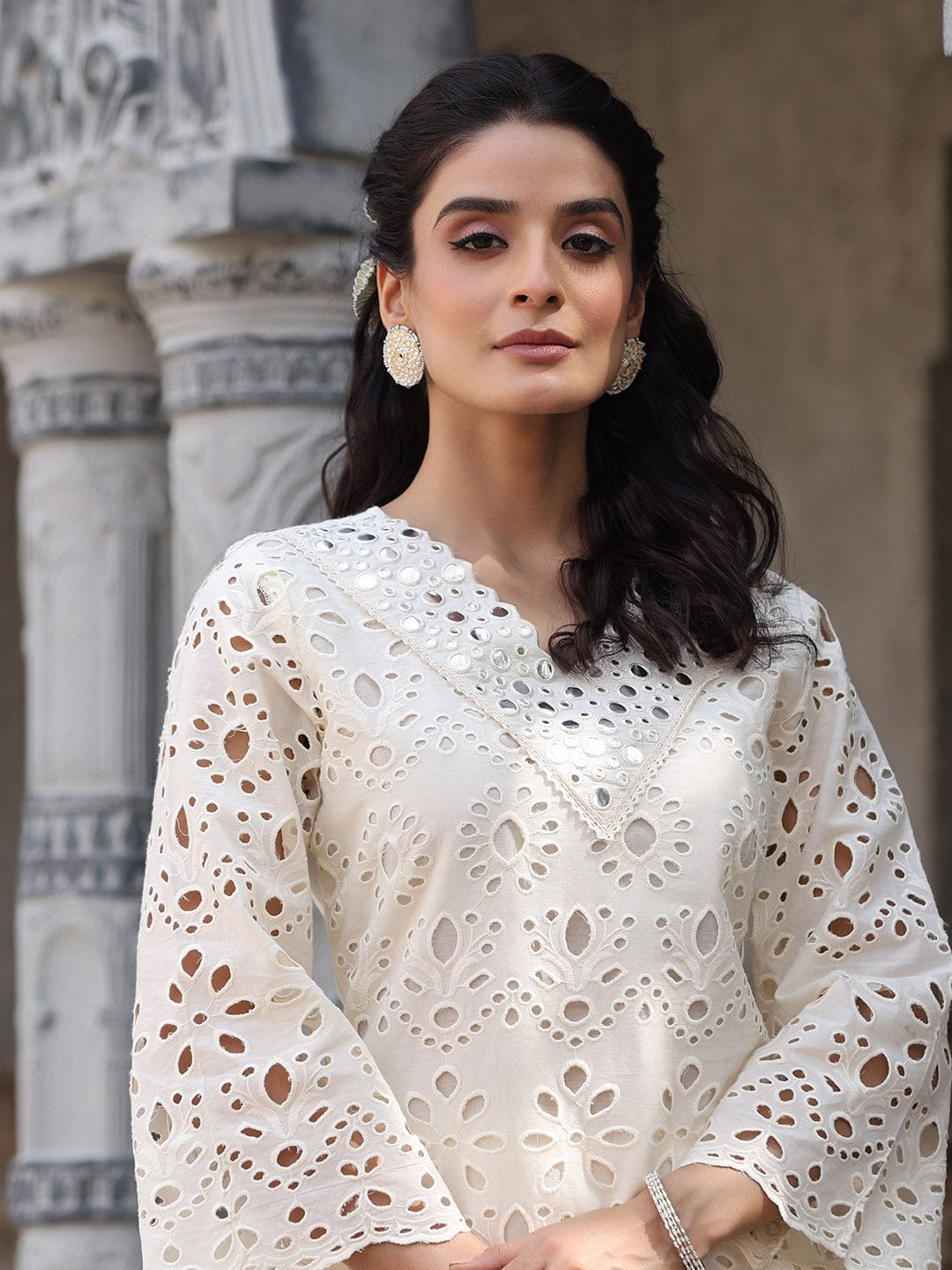 Varanga Women Floral Motif SchIffli Flared Sleeve Kurta With Trouser