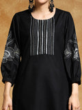 Varanga Women-Floral Motif Thread Embroidered Yoke Balloon Sleeve Kurta With Trouser