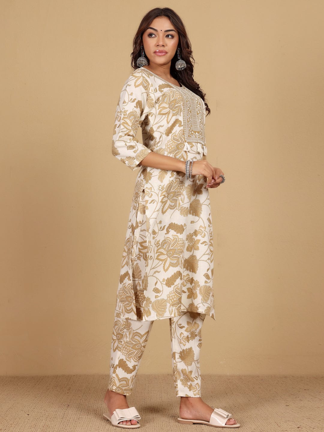 Varanga Women Round Neck Bold Print Co Ord Set