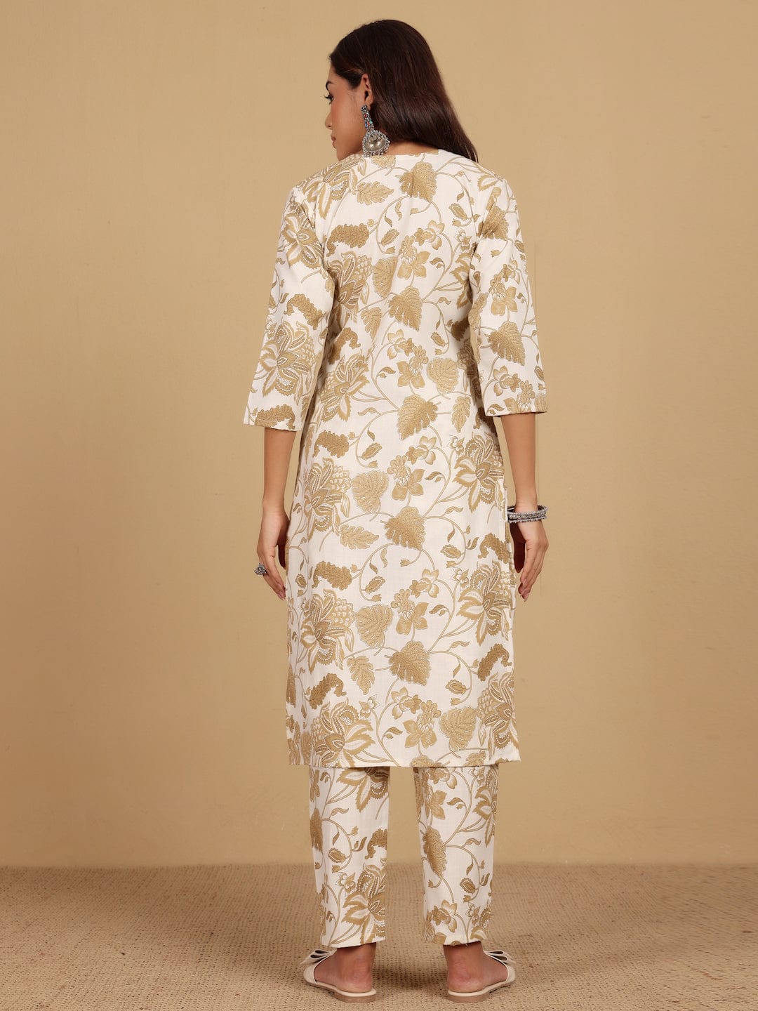 Varanga Women Round Neck Bold Print Co Ord Set