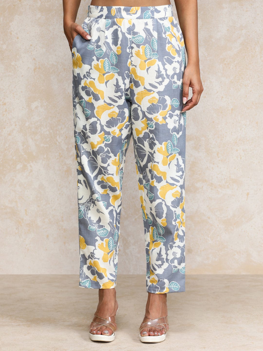 Varanga Women Abstract Printed Apple Hem Kurta with Trouser Coord Set