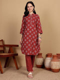 Varanga Women Printed Kurta With Thread Details On Neck Paired With Solid Trousers