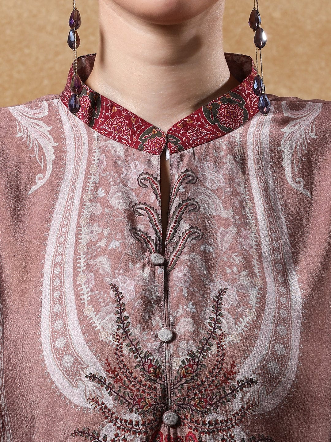 Varanga Women Paisley Printed Kurta With Trouser