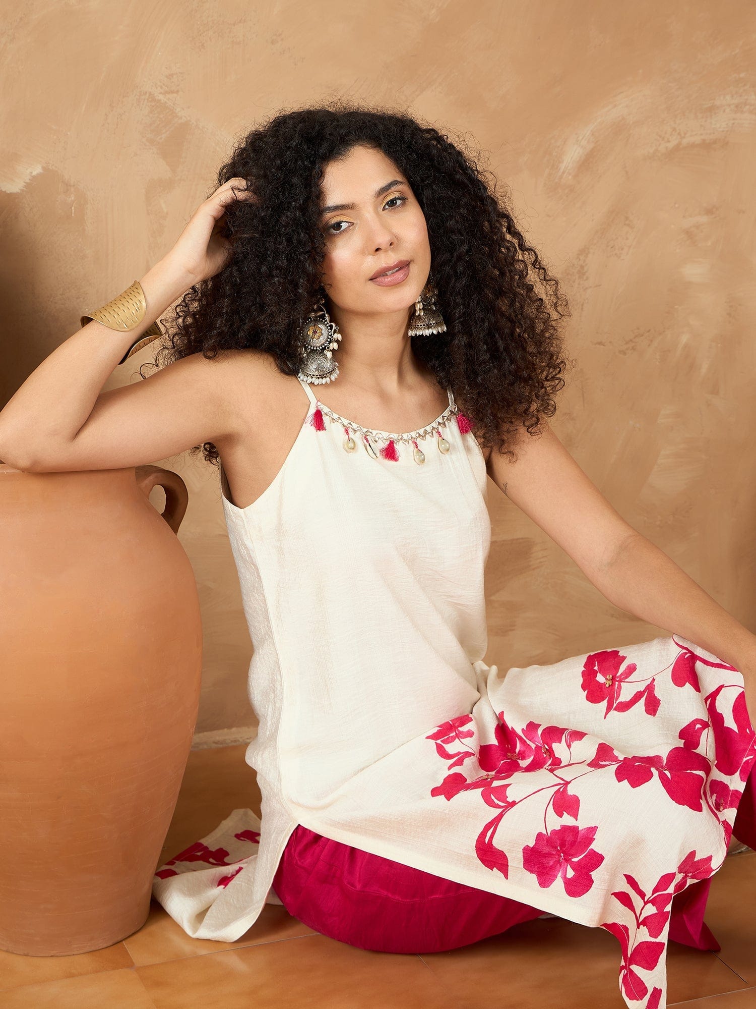 Varanga Women Spaghetti Strap Straight Floral Kurta With Trousers