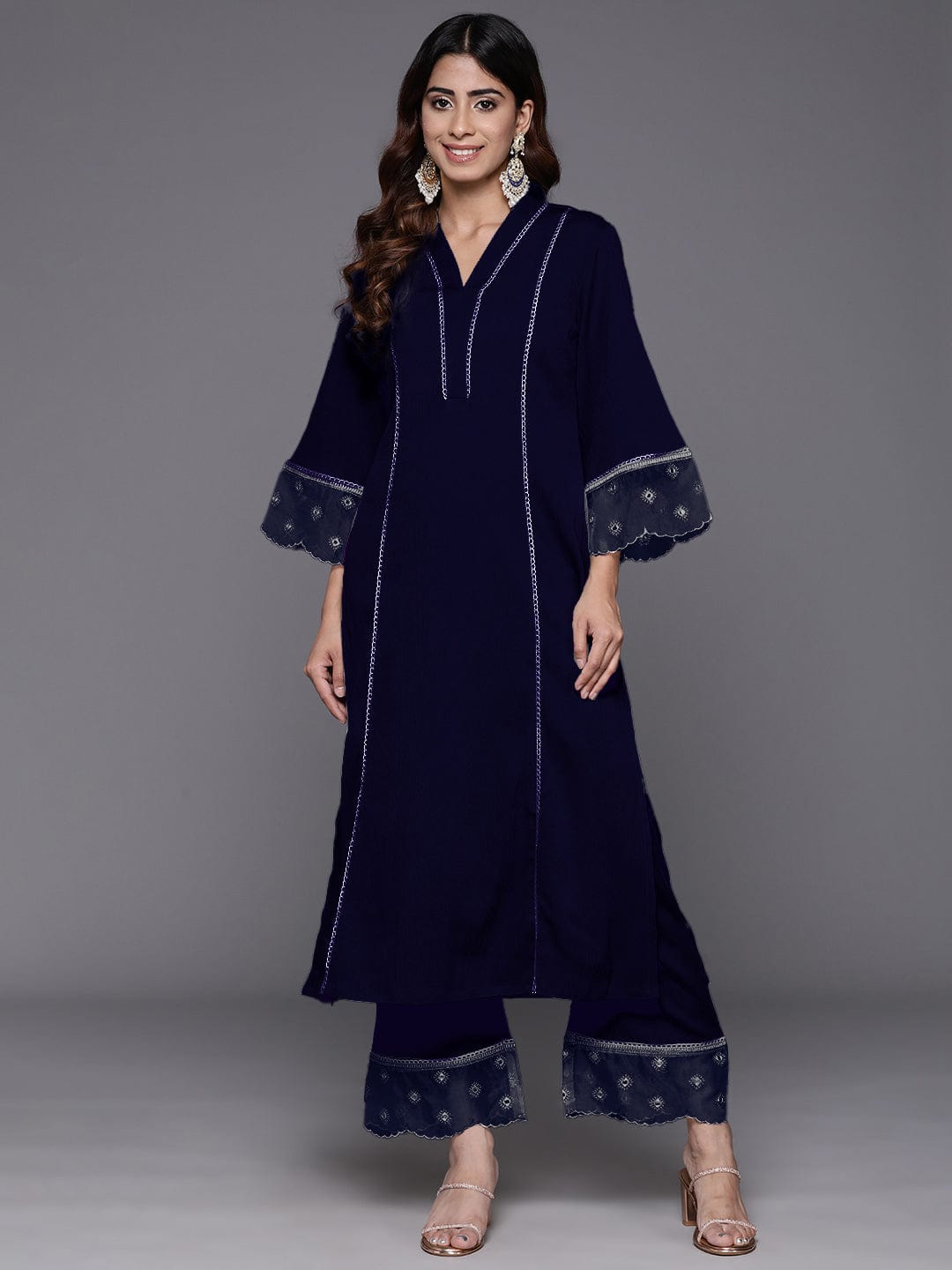 Varanga Women  Organza And Lace Detailed Kurta Set