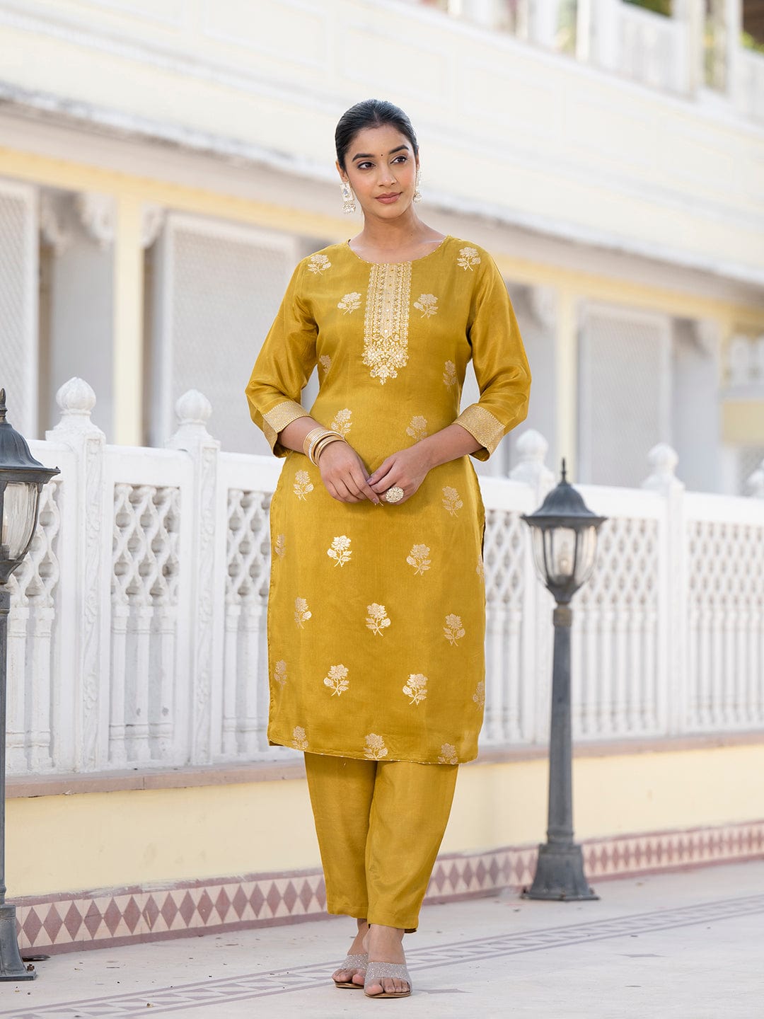 Varanga Women Round Neck Woven Design Kurta Paired With Bottom And Dupatta