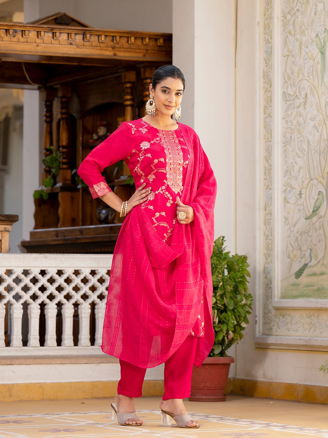Varanga Women Round Neck Woven Design Kurta Paired With Bottom And Dupatta