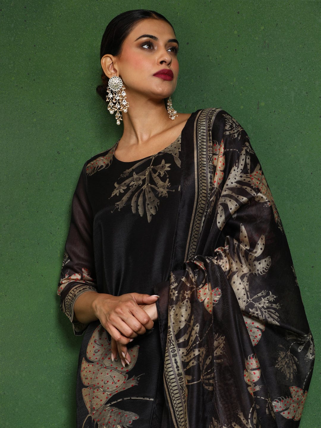 Varanga Women Round Neck Floral Printed Embroidered Kurta Paired With Solid Bottom And French Knot Embroidered Dupatta