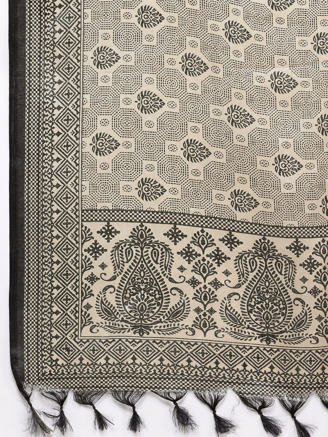 Varanga Women Black Jacquard Kurta Set With Dupatta