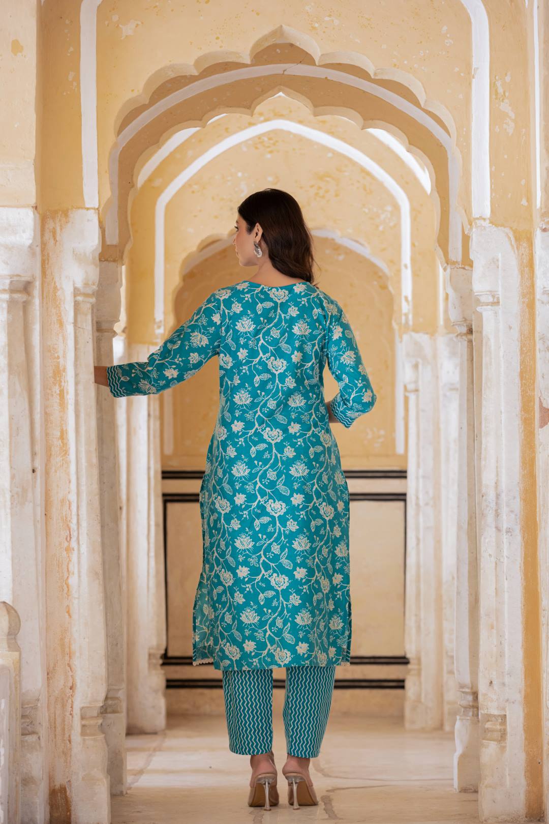 Varanga Women Blue Printed Round Neck Straight Kurta With Bottom And Dupatta
