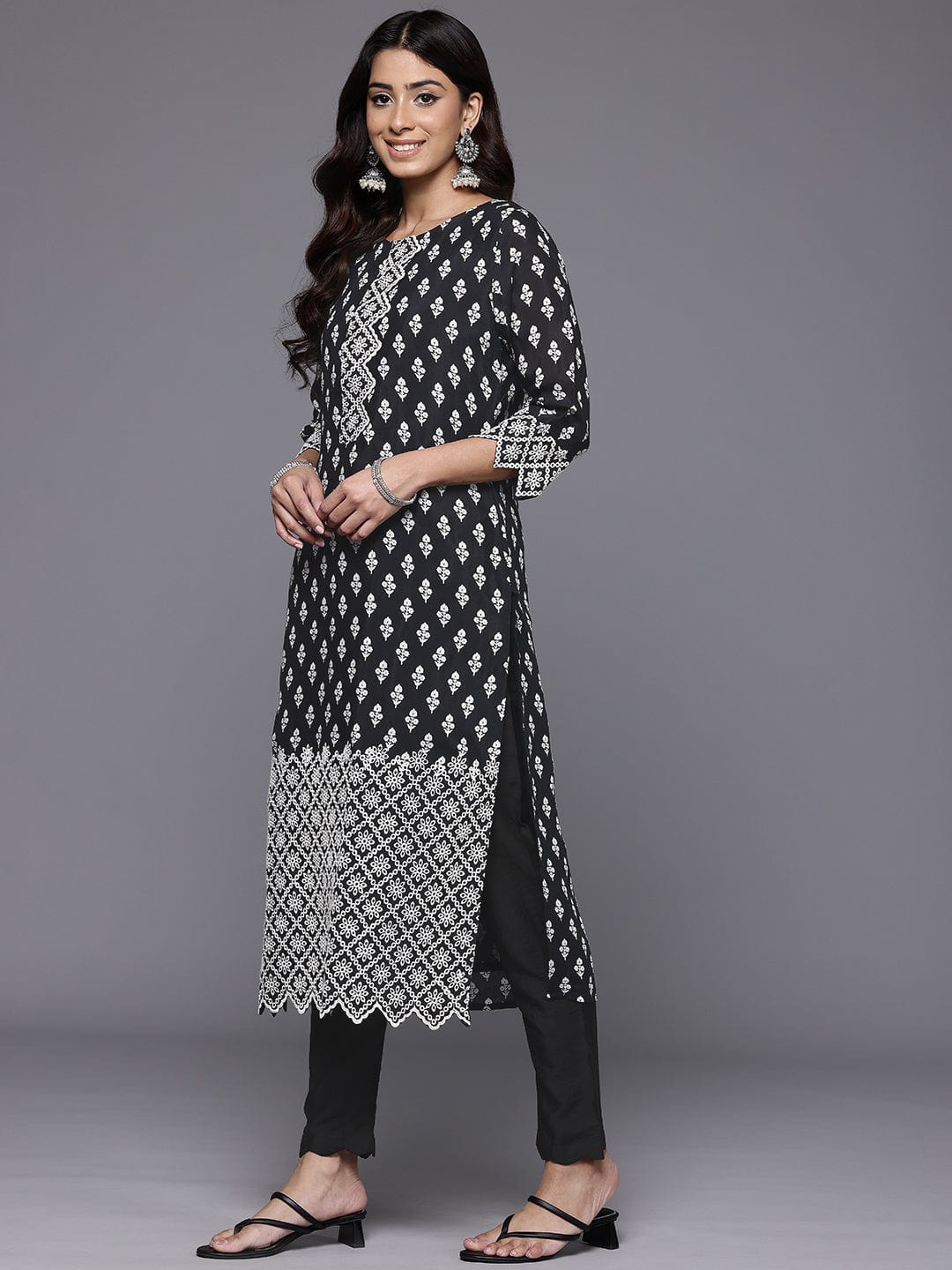 Varanga Women Black  Printed Shiffly Work  Kurta With Bottom And Dupatta