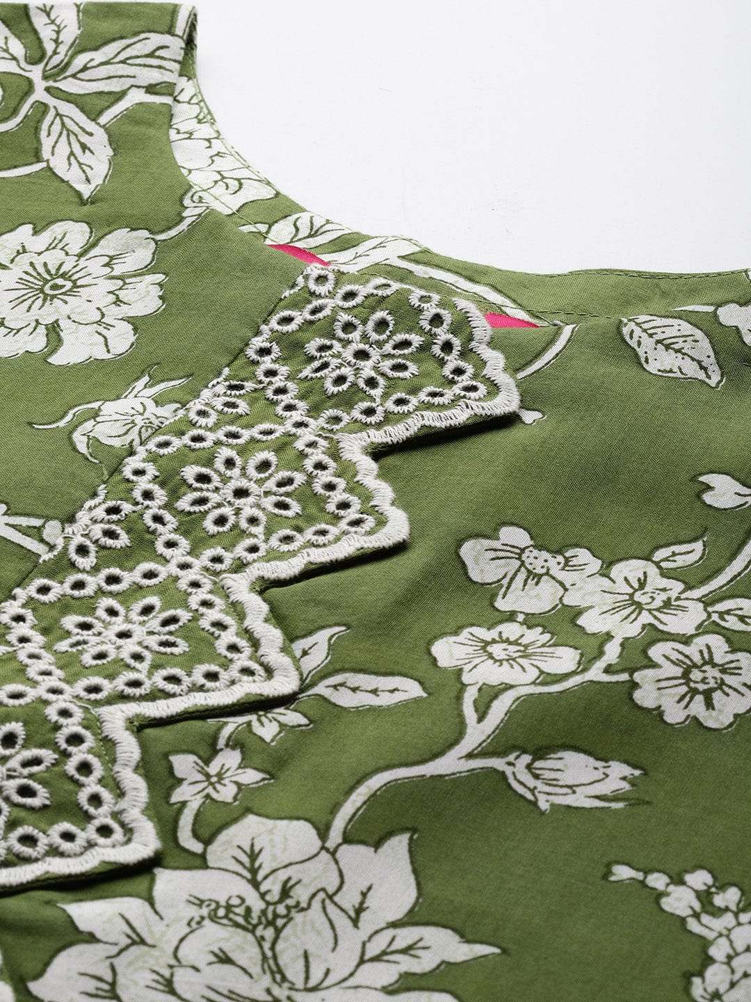 Varanga Women Green Floral Printed Shiffly Work  Kurta  Paired With Bottom And Dupatta