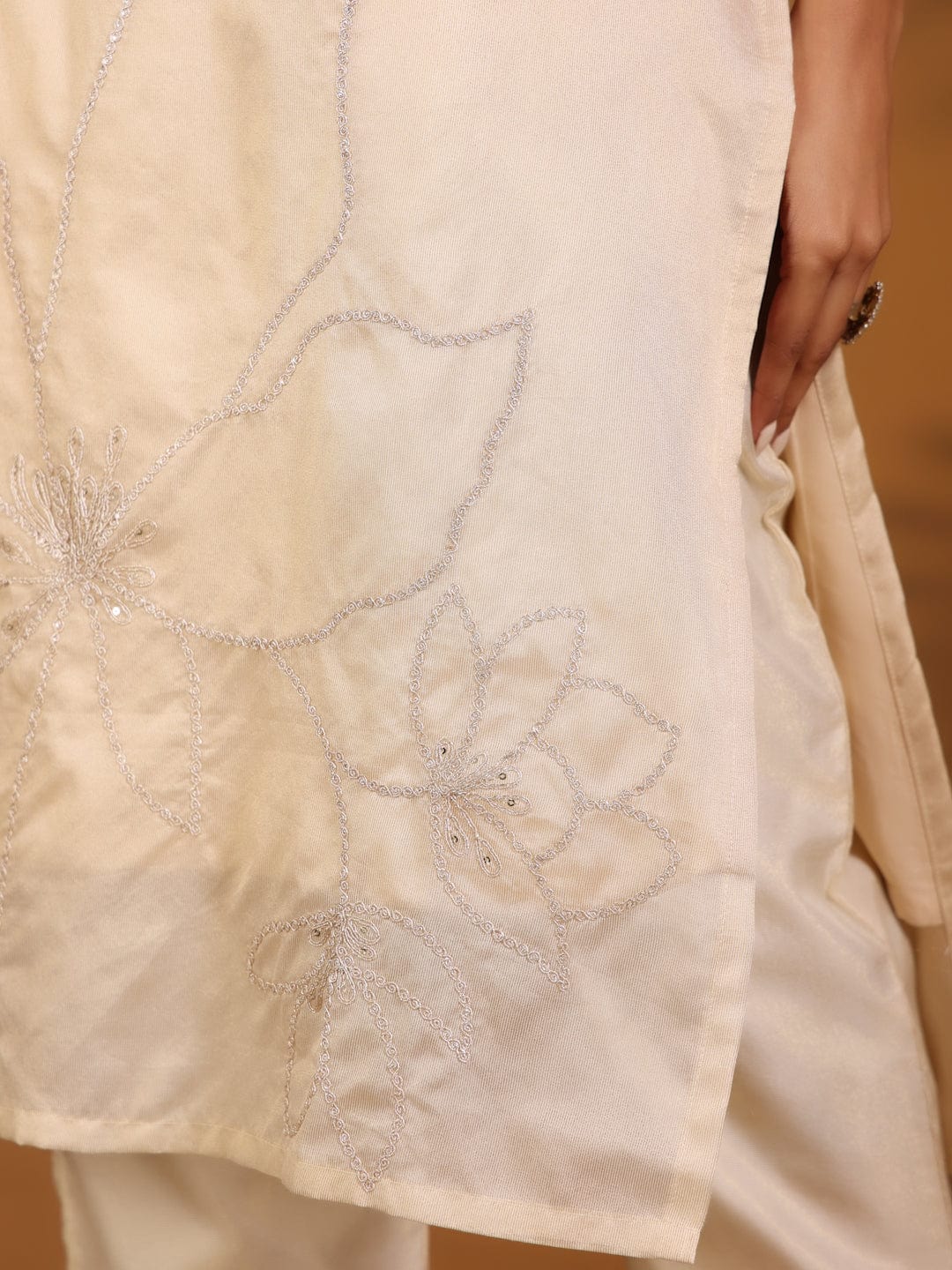 Varanga Women Zari Embroidered Shimmer Kurta With Trouser And Dupatta