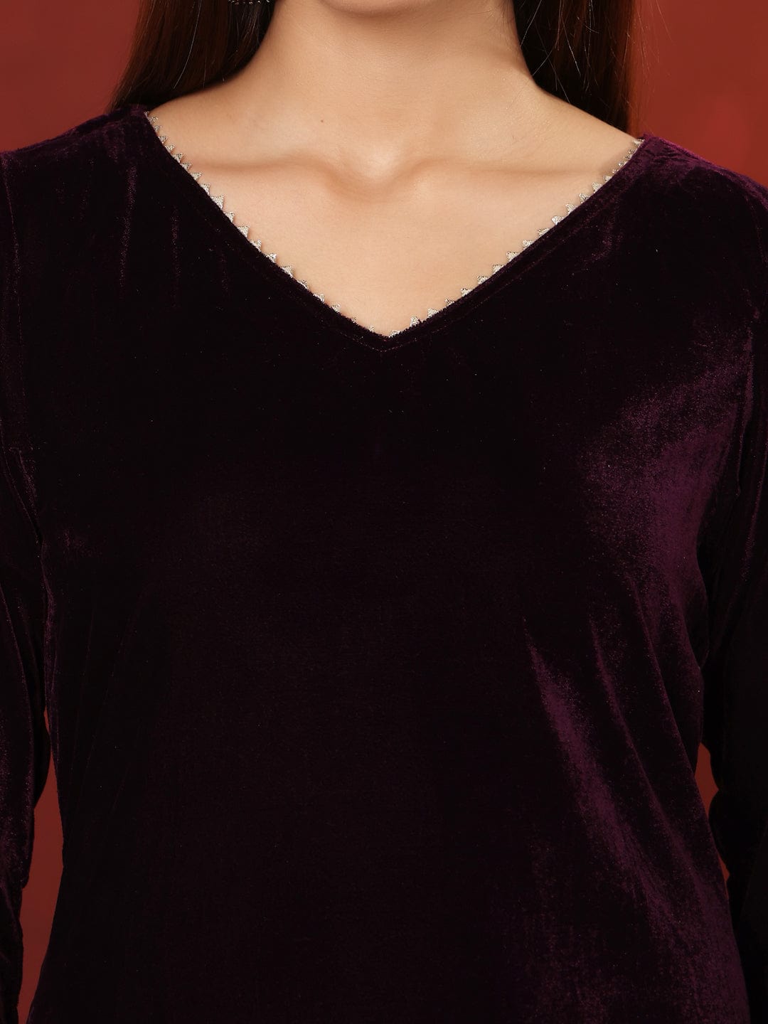 Varanga Women V Neck Lace Detailed Velvet Kurta With Tonal Bottom And Dupatta.