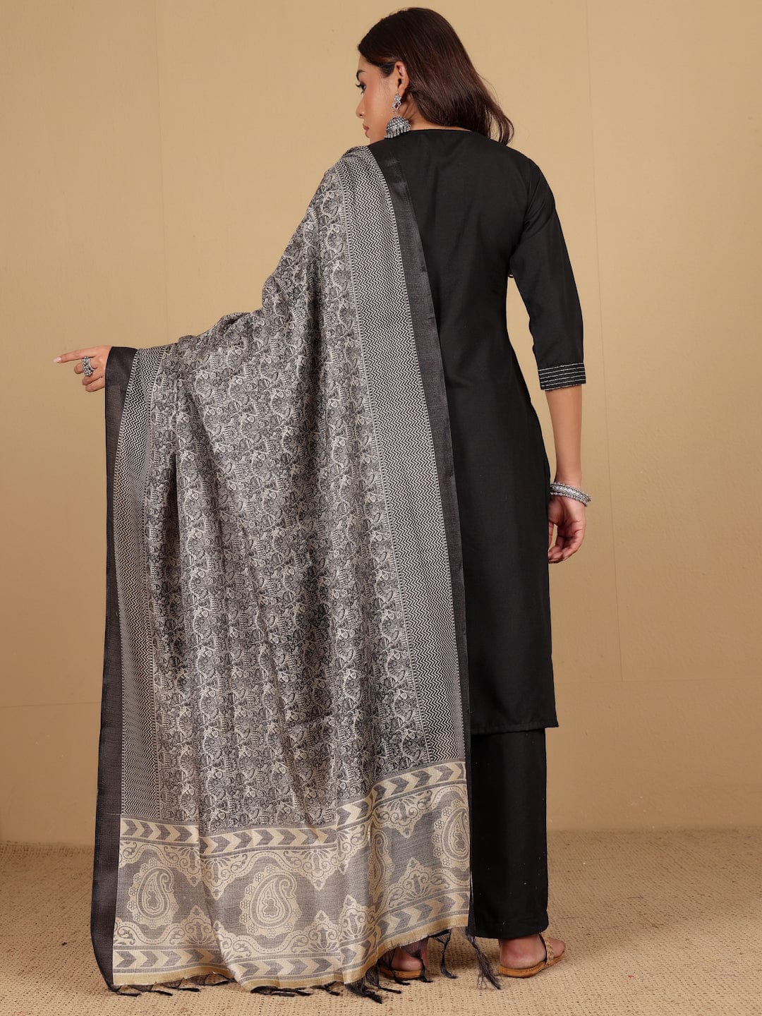 Varanga Women Thread Embroidered Yoke Kurta With Trouser & Jacquard Dupatta
