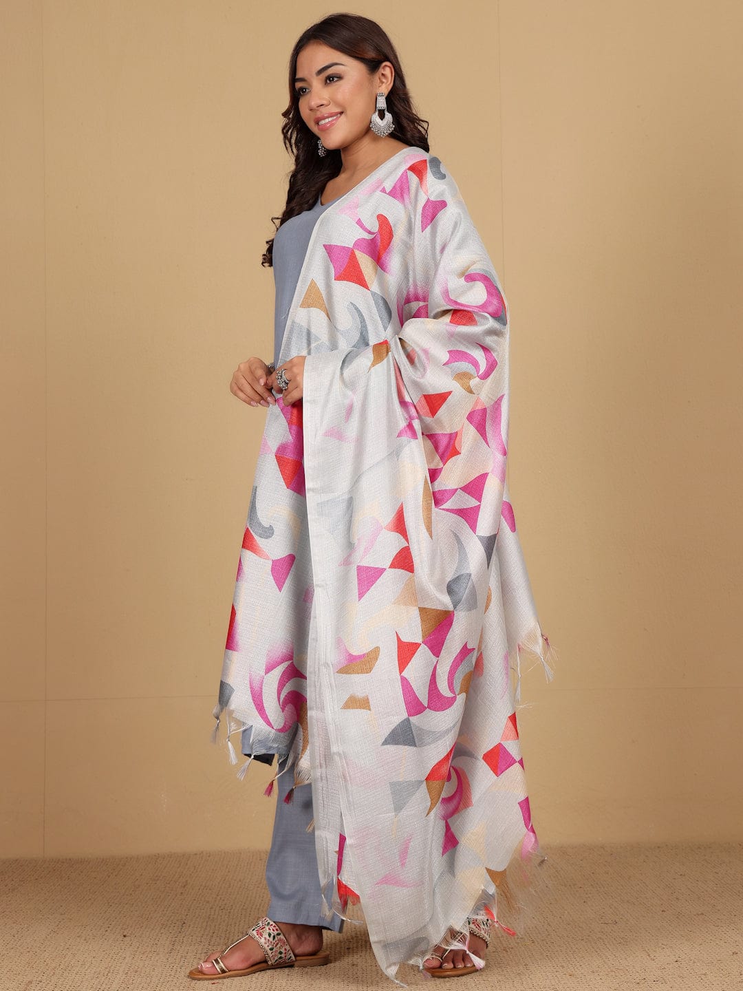 Varanga Women Kurta With Trouser And Printed Dupatta