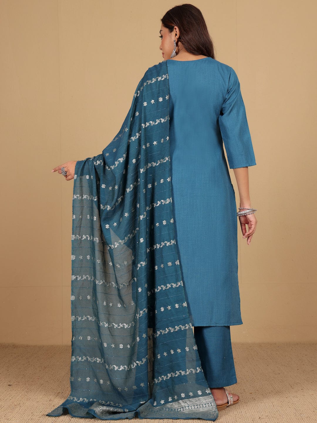 Varanga Women Thread detailed yoke Kurta and Trouser with Dupata