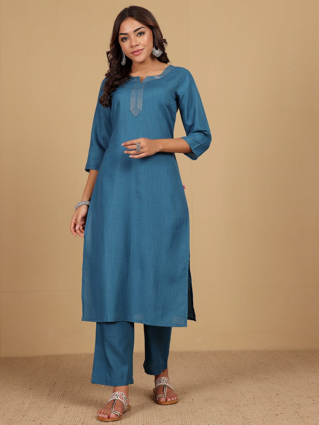 Varanga Women Thread detailed yoke Kurta and Trouser with Dupata