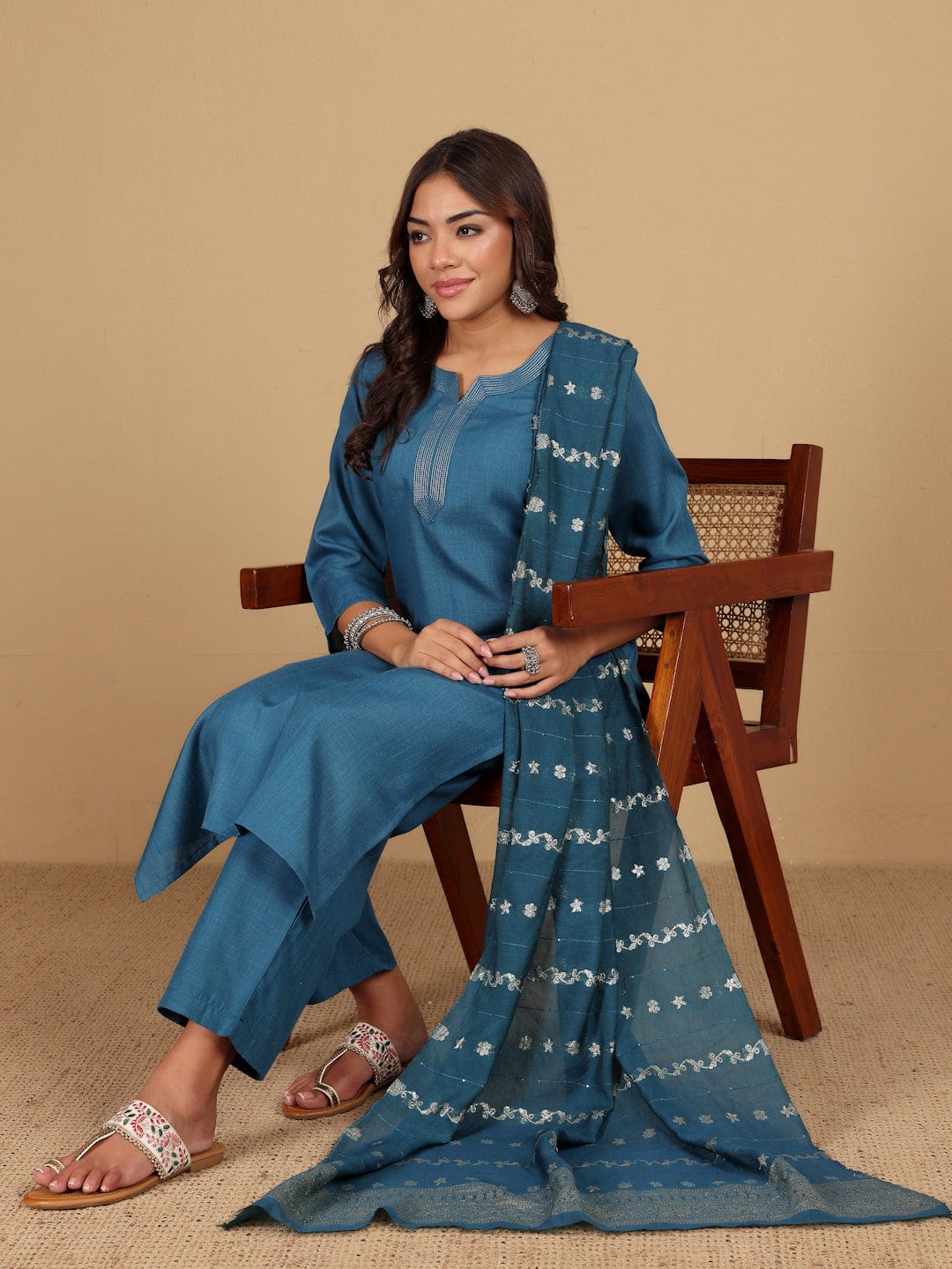 Varanga Women Thread detailed yoke Kurta and Trouser with Dupata